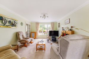 Sitting Room- click for photo gallery